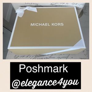 ⭐️MICHAEL KORS⭐️Authentic Gift Box & Bow